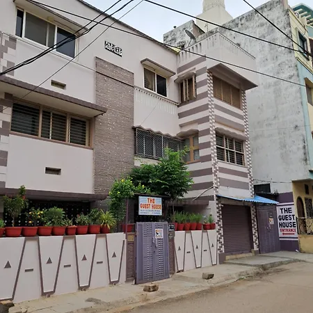 3 Bhk Non-Ac For 4 To 10 Guests For Families Apartment